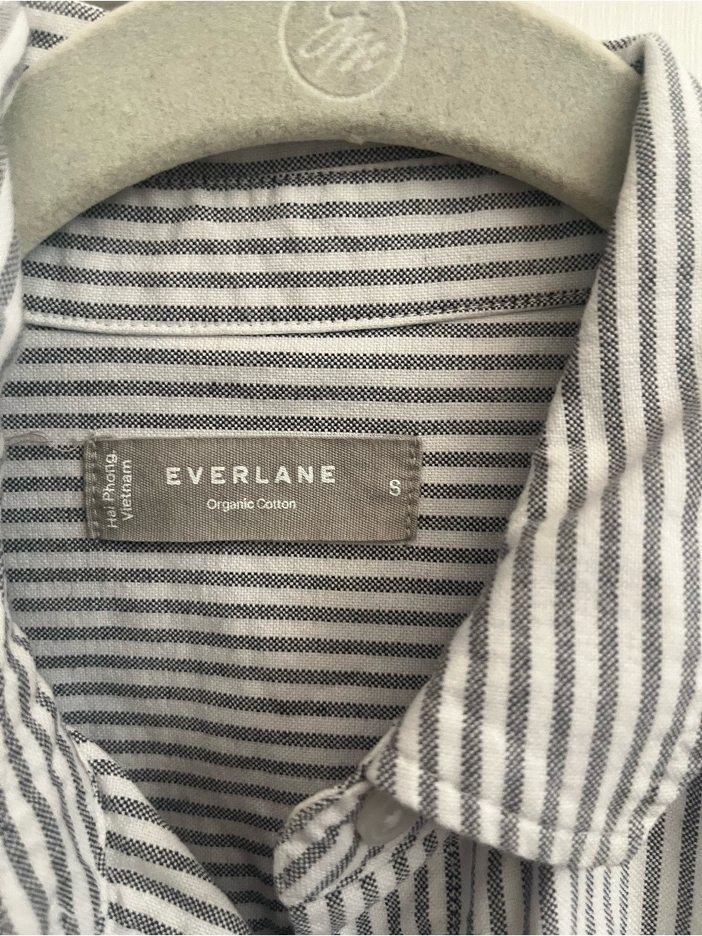 Everlane Boxy button down shirt - Picture 8 of 13